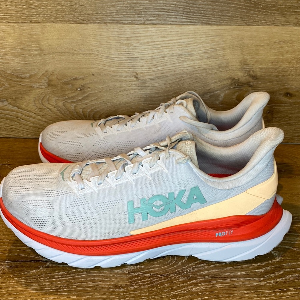 Hoka One One Mach 4 Size 11D
